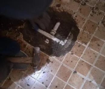 吉安市卫生间漏水维修公司为您分享下卫生间渗水如何处理及注意事项